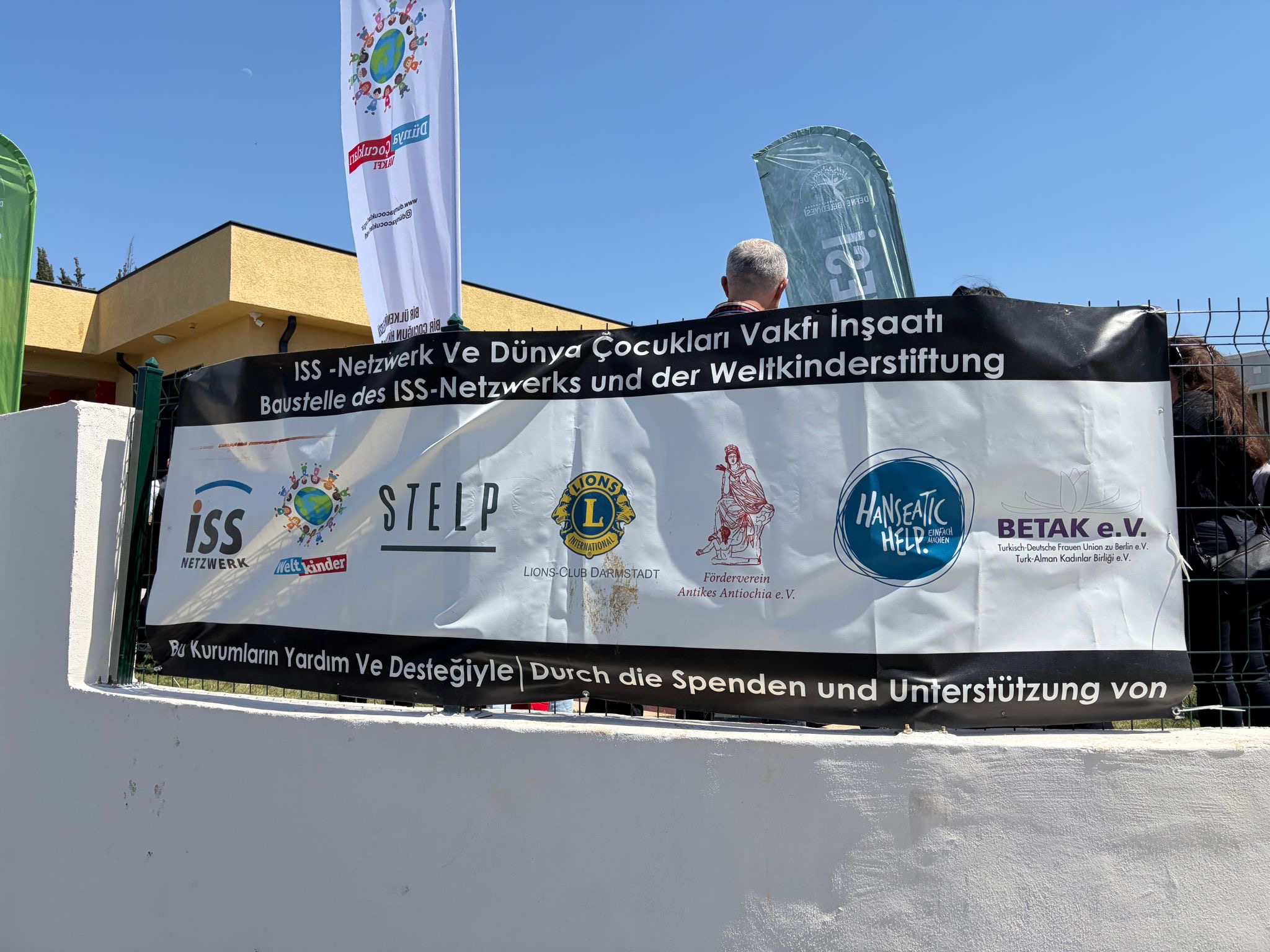 Spendenwand Eröffnung Kita Defne