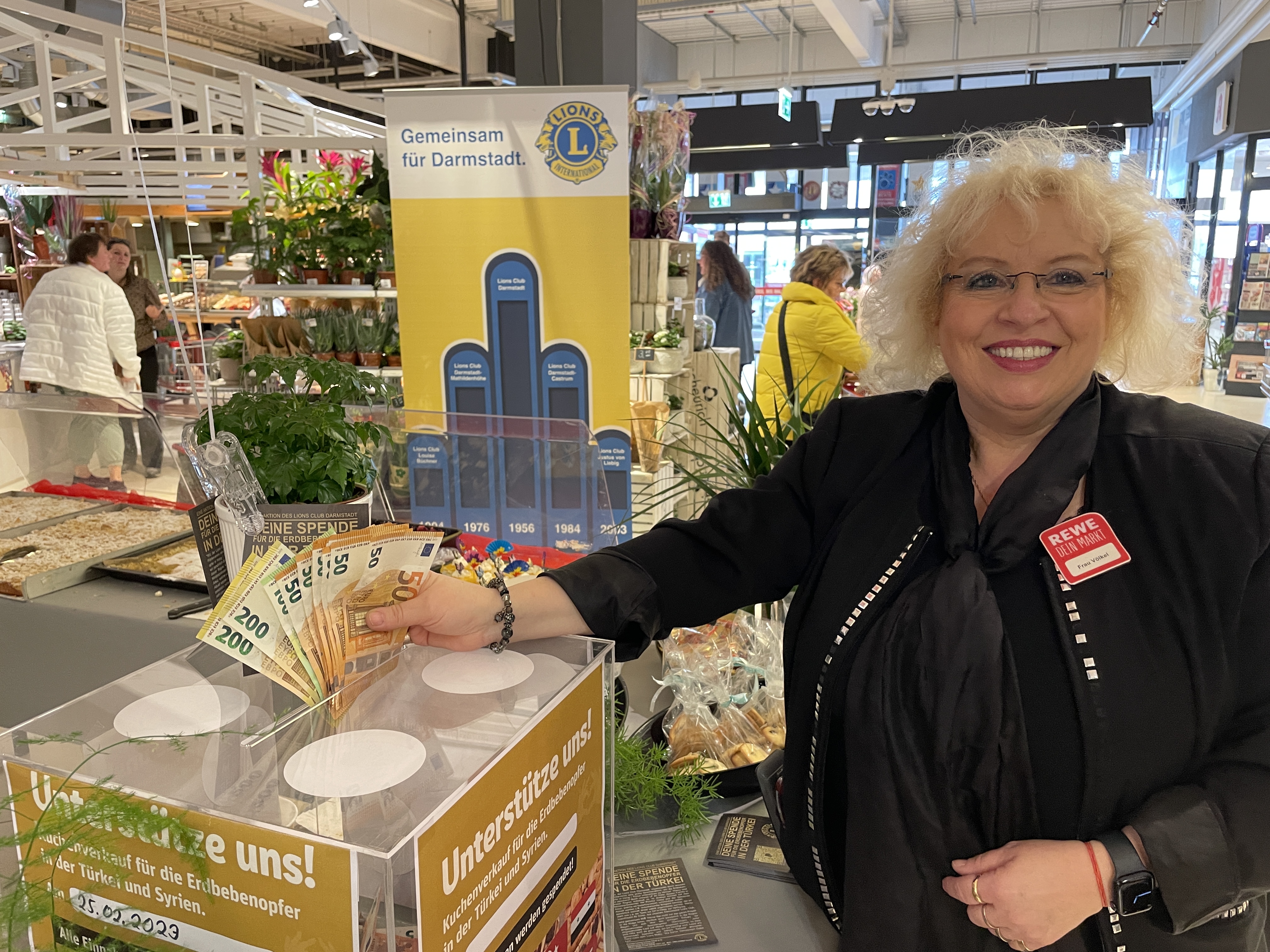 REWE unterstützt zusätzlich mit 1000€